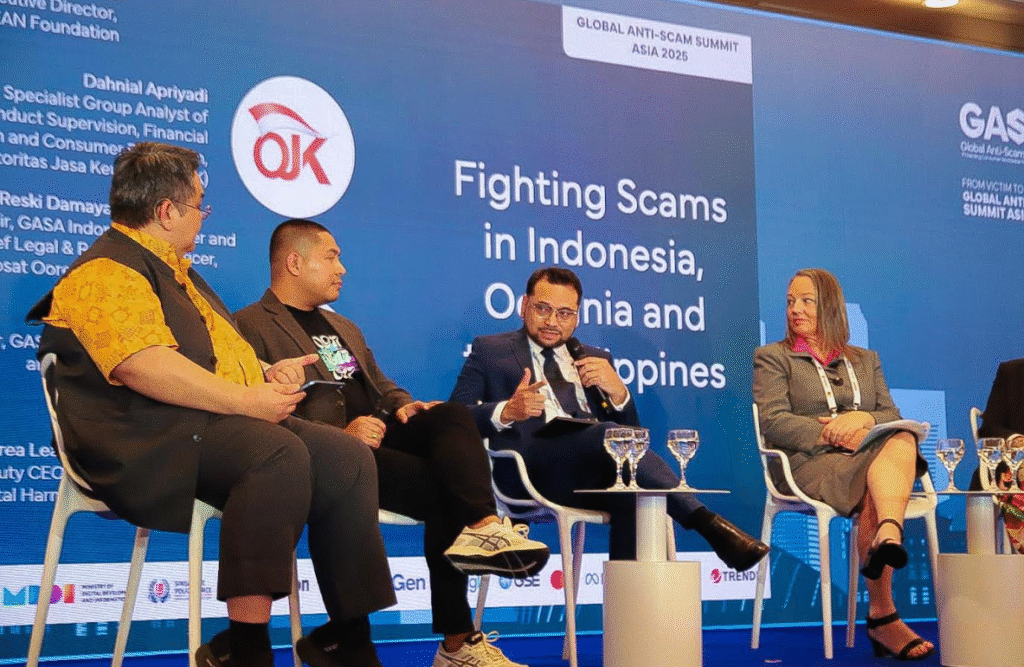 Para pembicara dari berbagai lembaga internasional dan nasional berbagi strategi menghadapi maraknya penipuan daring